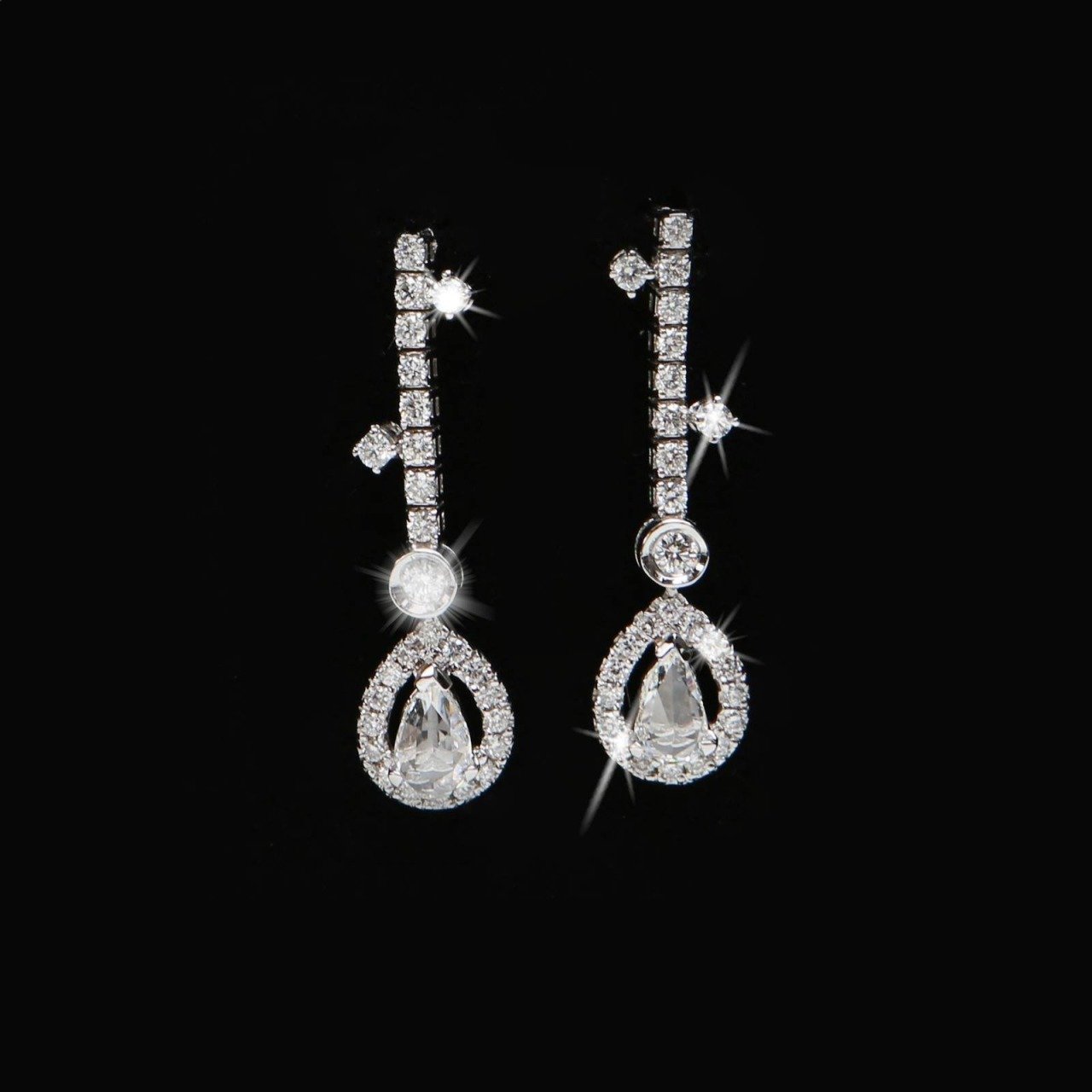 Pırlanta Taşlı Elmas Küpe