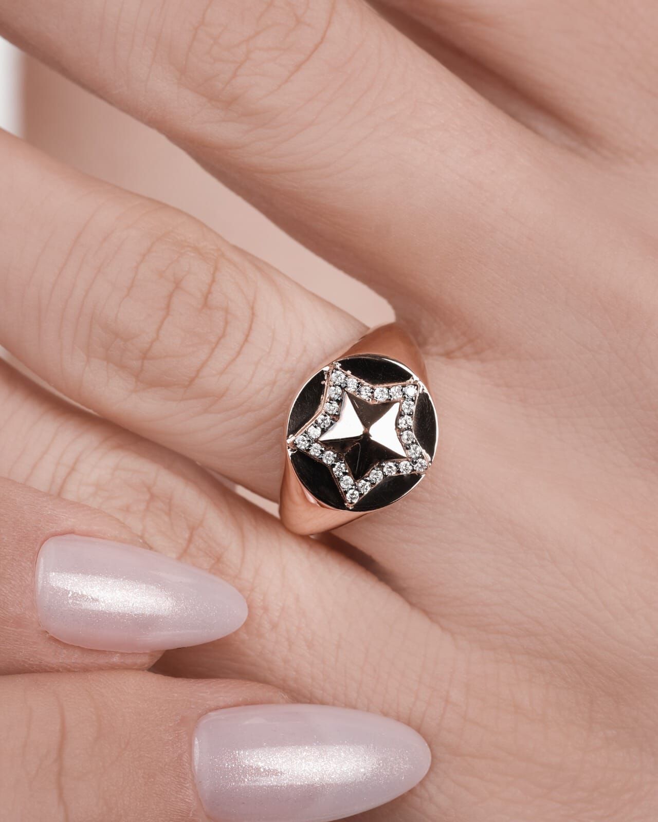 Pırlanta Taşlı 14 Ayar Altın Yüzük