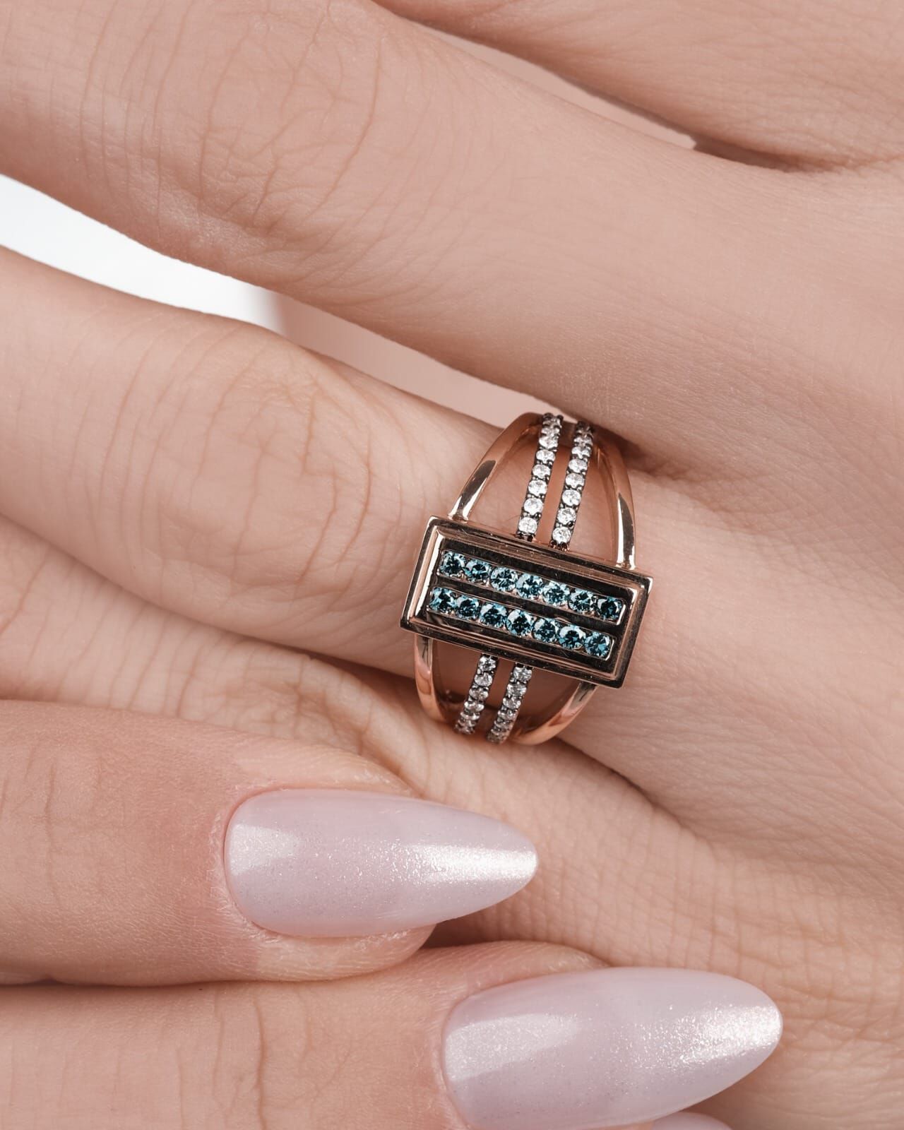 Pırlanta Taşlı 14 Ayar Altın Yüzük