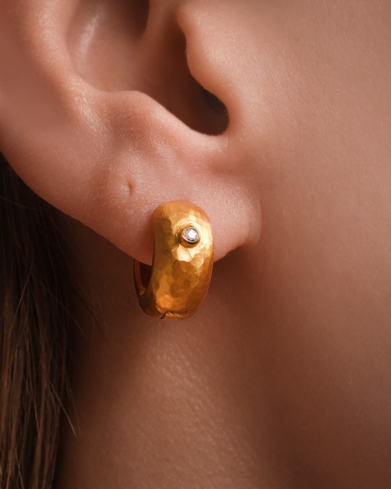 14 Ayar Pırlanta Taşlı Altın Küpe