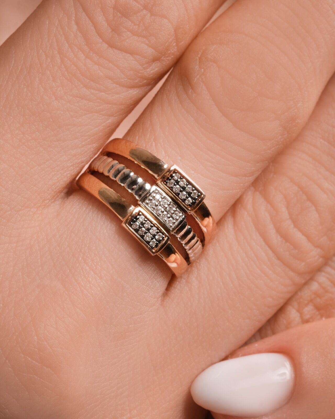 Pırlanta Taşlı 14 Ayar Altın Yüzük